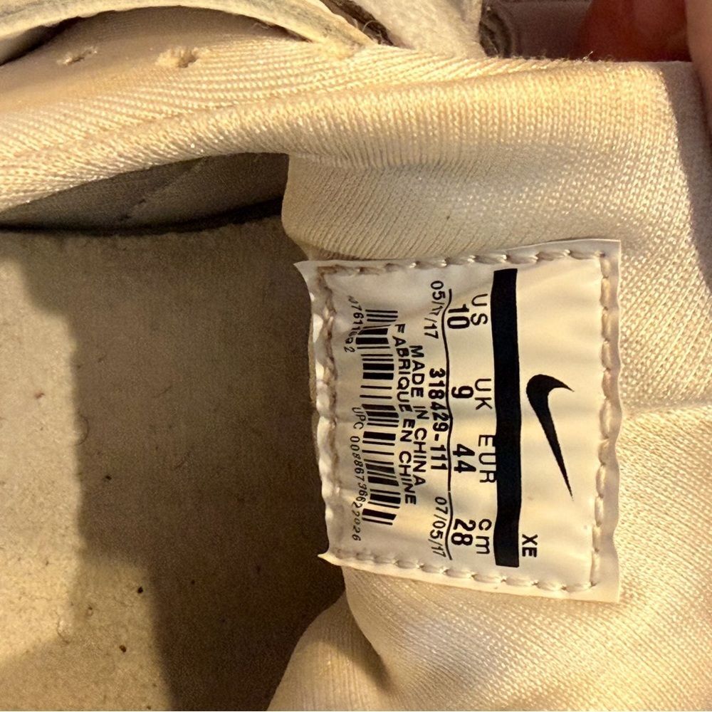 Nike Air Huarache Triple White Men 10 EUR 44 Neoprene Sleeve 318429-111 - Picture 9 of 9